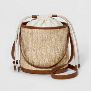 Who What Wear - Cube Woven Bucket